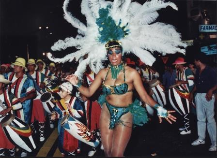 Fotografia de FOTOVICTOR - Galeria Fotografica: Carnaval en Montevideo, Uruguay - Foto: 