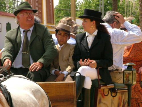 Fotografia de Fotogades - Galeria Fotografica: Feria de Jerez 2006 - Foto: Con el abuelo