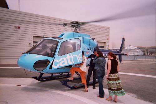 Fotografia de Pablo - Galeria Fotografica: Vuelo helicptero por Barcelona - Foto: subiendo al aparato