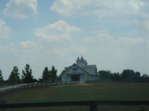 Fotografia de Sin Nombre - Galeria Fotografica: The Woodford Reserve Distillery Tour (29/07/05) - Foto: A sample of Kentucky\'s landscape