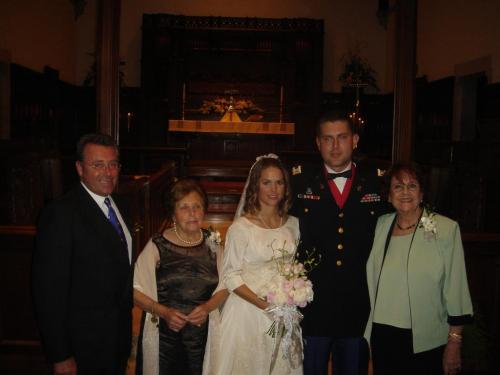 Fotografia de Sin Nombre - Galeria Fotografica: Wedding at the Church (30/07/05) - Foto: The new couple and the grandmas