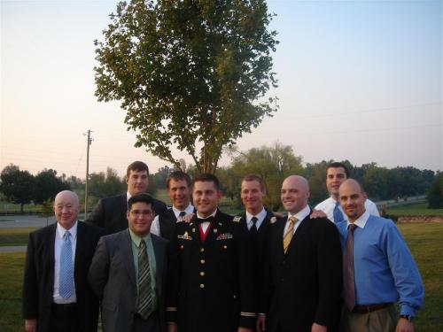 Fotografia de Sin Nombre - Galeria Fotografica: Wedding Reception at the Ranch (30/07/05) - Foto: The army guys under the tree..