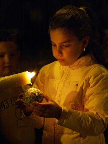 Fotografia de Jos Luis Trullo - Galeria Fotografica: ESTAMPAS DE ANDALUCA - Foto: RECOGIENDO CERA