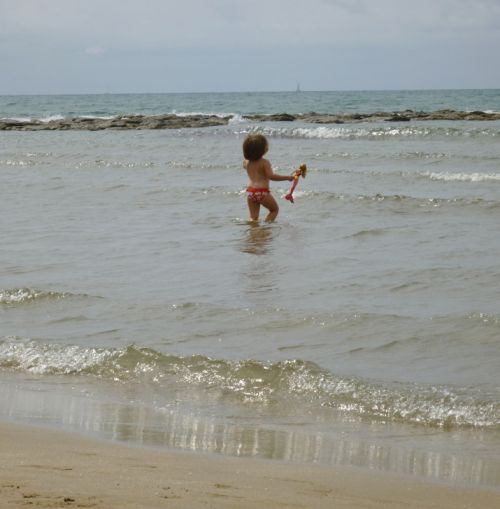 Fotografia de nirvana - Galeria Fotografica: Nios jugando en la playa - Foto: Nios jugando en la playa