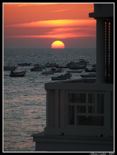 Fotografia de Sin Nombre - Galeria Fotografica: Primera Galeria - Foto: Atardecer en la Caleta