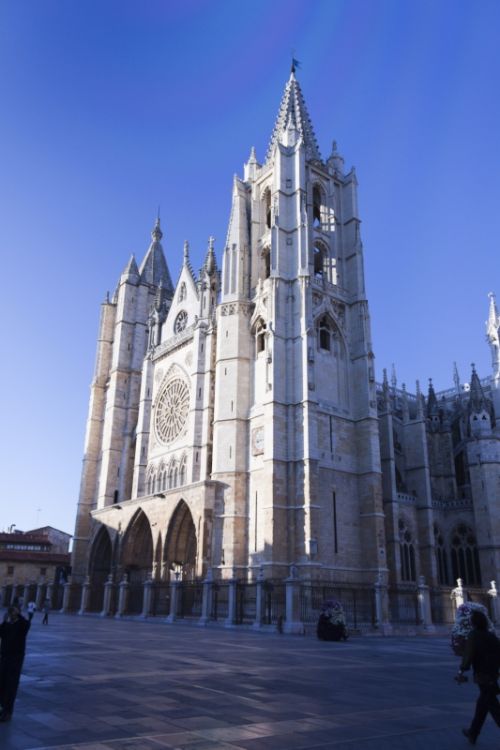 Fotografia de Roberto Lazo - Galeria Fotografica: Pulchra Leonina - Foto: Catedral iluminda