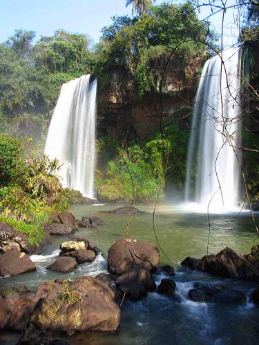 Fotografia de Sin Nombre - Galeria Fotografica: IGUAZ - ARGENTINA - Foto: Salto dos hermanas