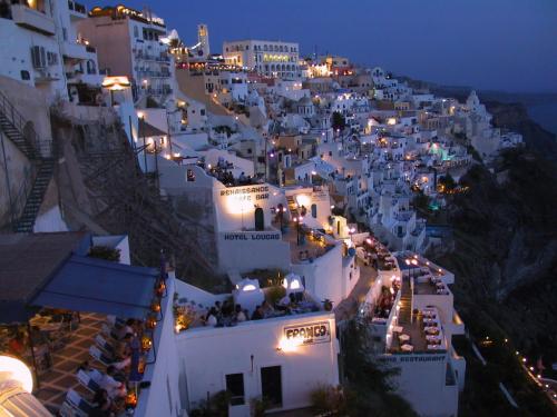 Fotografia de Sin Nombre - Galeria Fotografica: GRECIA Y SUS ISLAS - Foto: Santorini de noche