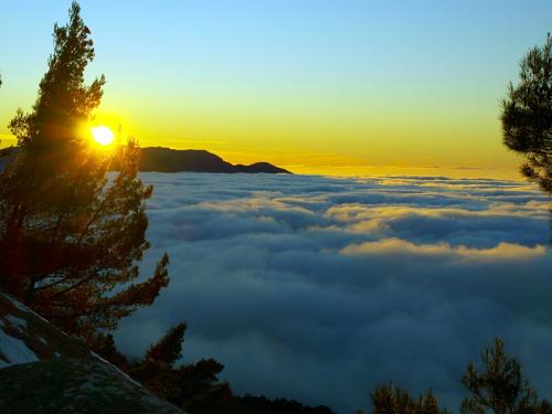 Fotografías menos votadas » Autor: Cardi - Galería: Mis tomas - Fotografía: 								Nubes baja