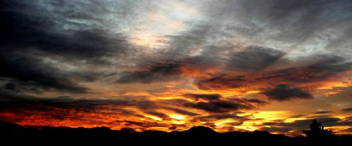 Fotografías menos votadas » Autor: stuka - Galería: Los montes de Hernani... - Fotografía: Amanecer desde cas