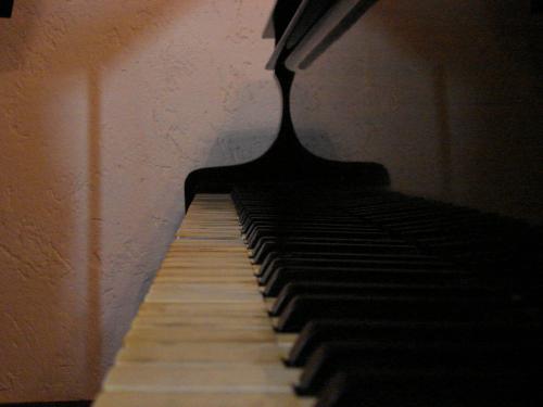 Fotos menos valoradas » Foto de Rafael - Galería: Colonial - Fotografía: Piano solo