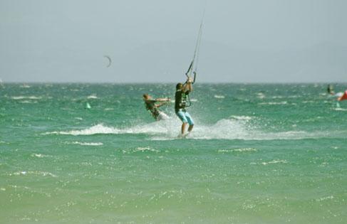 Fotografías menos votadas » Autor: PhotoPraxys - Galería: GISELA PULIDO CAMPOEONA DEL MUNDO DE KITE SURFT TARIFA 2007 - Fotografía: 