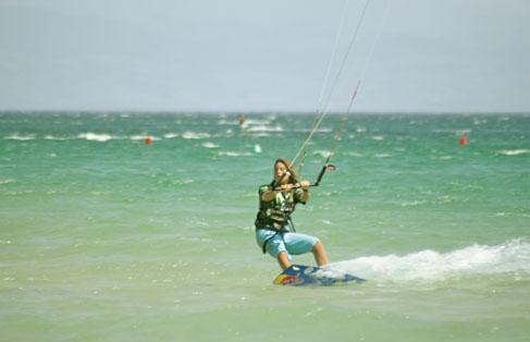 Fotografías menos votadas » Autor: PhotoPraxys - Galería: GISELA PULIDO CAMPOEONA DEL MUNDO DE KITE SURFT TARIFA 2007 - Fotografía: 