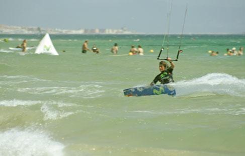 Fotografías menos votadas » Autor: PhotoPraxys - Galería: GISELA PULIDO CAMPOEONA DEL MUNDO DE KITE SURFT TARIFA 2007 - Fotografía: 