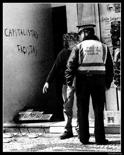 Fotos mas valoradas » Foto de Rafa Miranda - Galería: Urbanas y Sociales - Fotografía: Capitalistas....