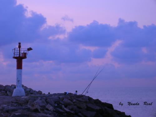 Fotos mas valoradas » Foto de nando - Galería: La grandeza de lo cotidiano - Fotografía: amanecer faro y pe