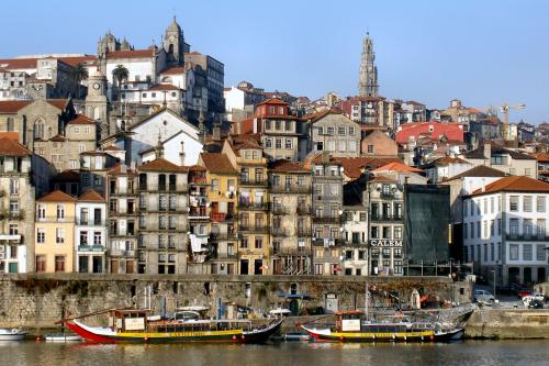 Fotos menos valoradas » Foto de  - Galería: Cidade do Porto - Fotografía: Ribeira do Porto I