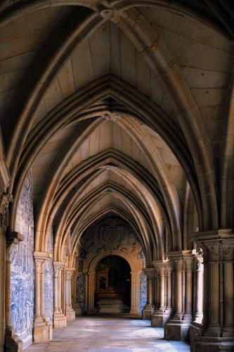 Fotos mas valoradas » Foto de  - Galería: Cidade do Porto - Fotografía: Claustros da S