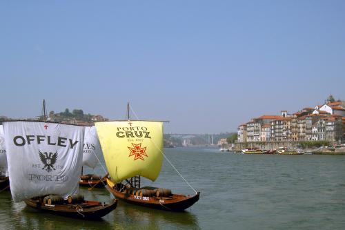 Fotos mas valoradas » Foto de  - Galería: Cidade do Porto - Fotografía: Barcos Rabelos