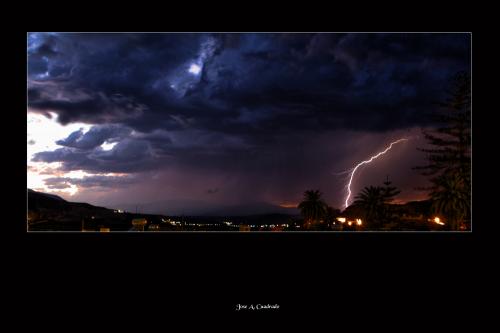 Fotos mas valoradas » Foto de Fotografias JC - Galería: Paisajes y Arquitectura - Fotografía: Tormenta de Verano