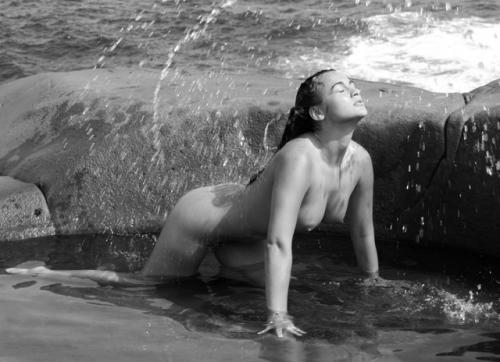 Fotografías menos votadas » Autor: Toscon - Galería: Desnudos de mi Musa - Fotografía: SERIE ATLNTICO