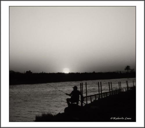 Fotografías menos votadas » Autor: Roberto Lazo - Galería: Encuentros compartidos - Fotografía: Pescando el tiempo